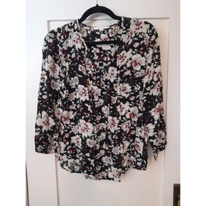Fun2Fun black with white and red flowers. Rayon Medium